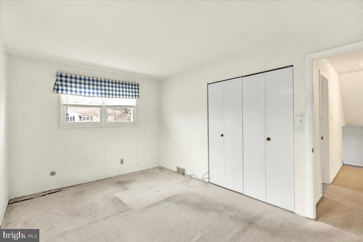 WHITFIELD - Residential