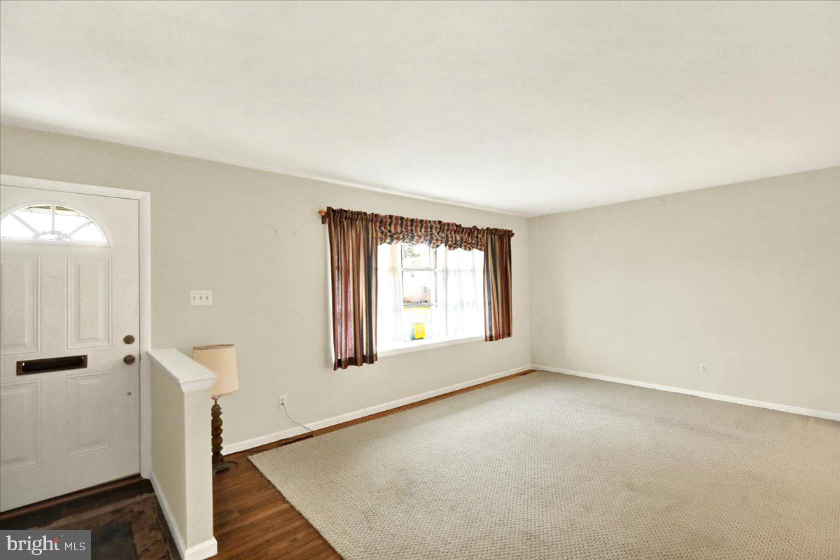 WHITFIELD - Residential