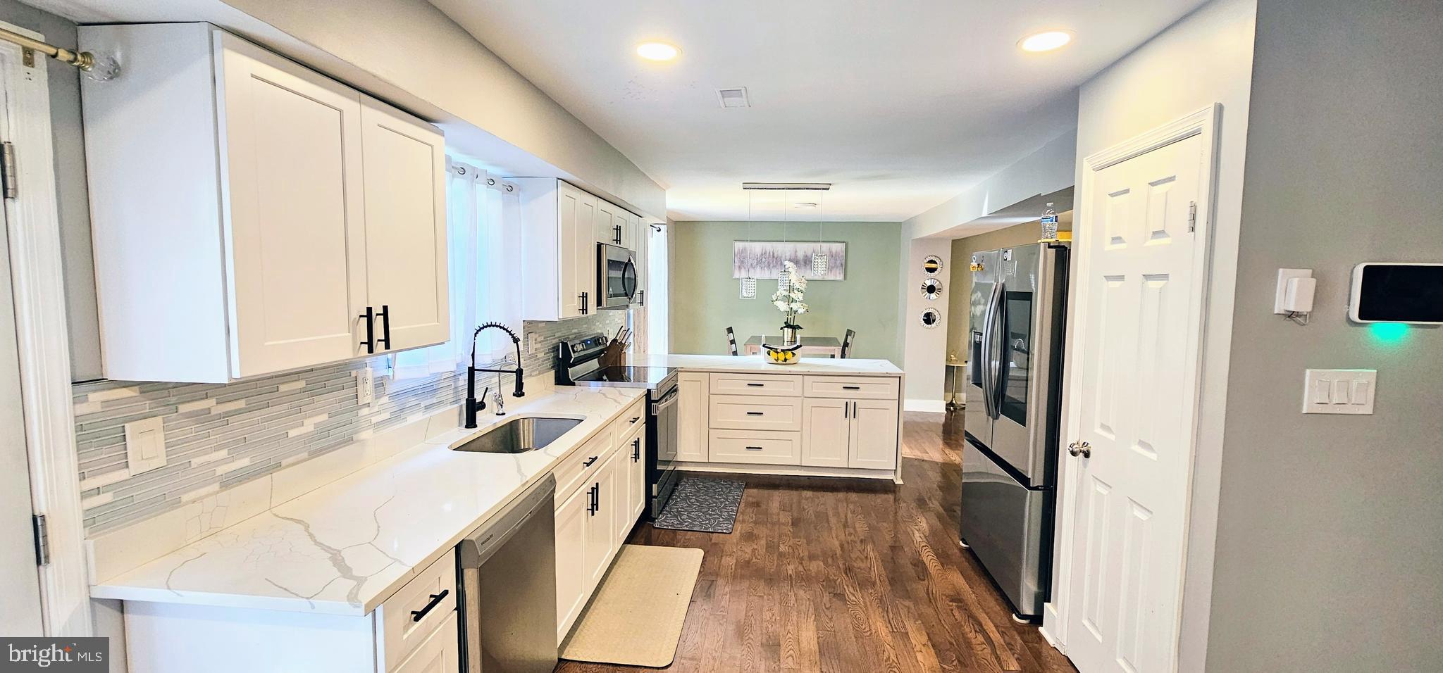 HIGHLAND MEADOWS - Residential