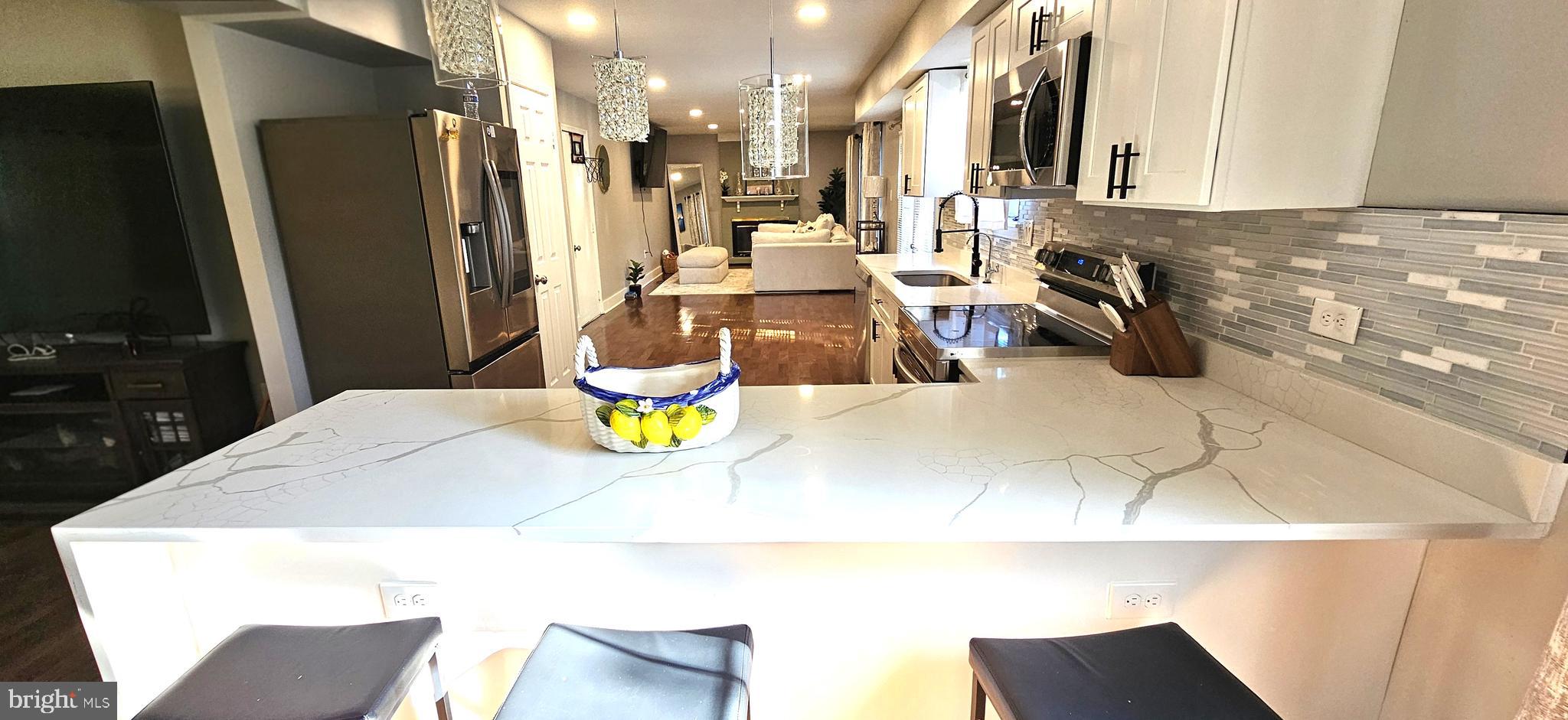 HIGHLAND MEADOWS - Residential