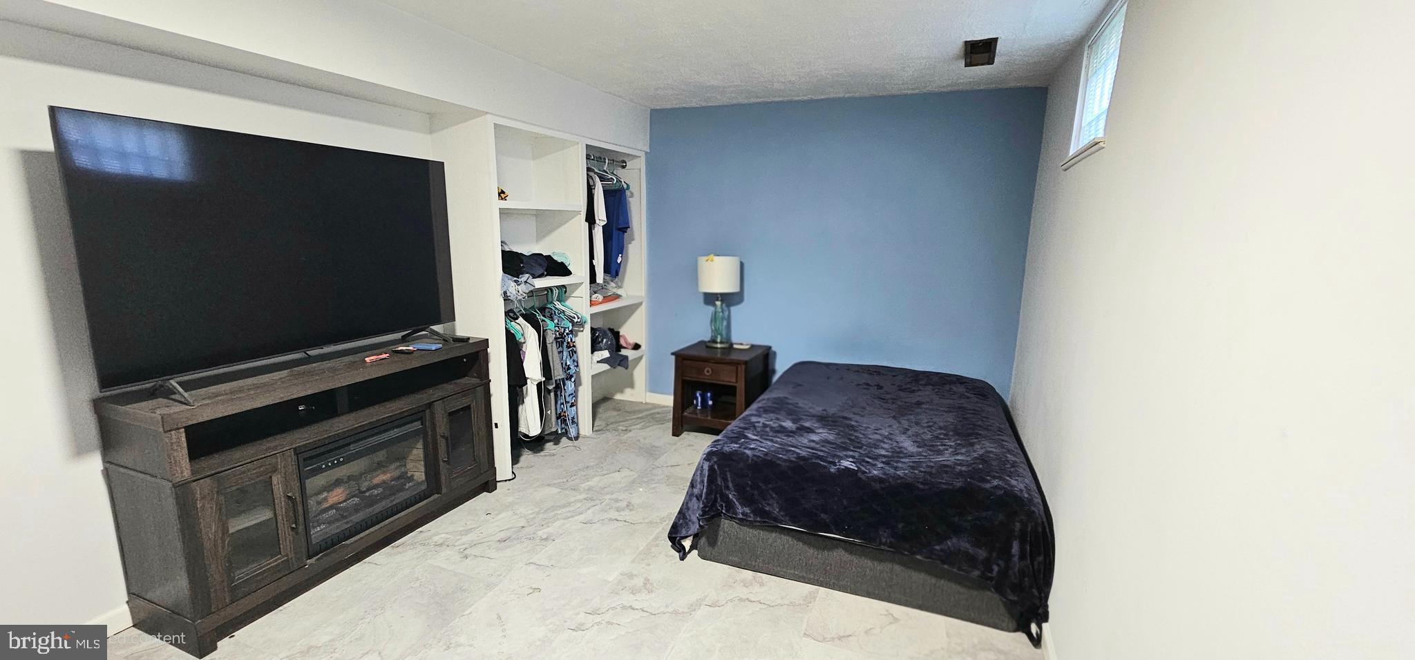 HIGHLAND MEADOWS - Residential