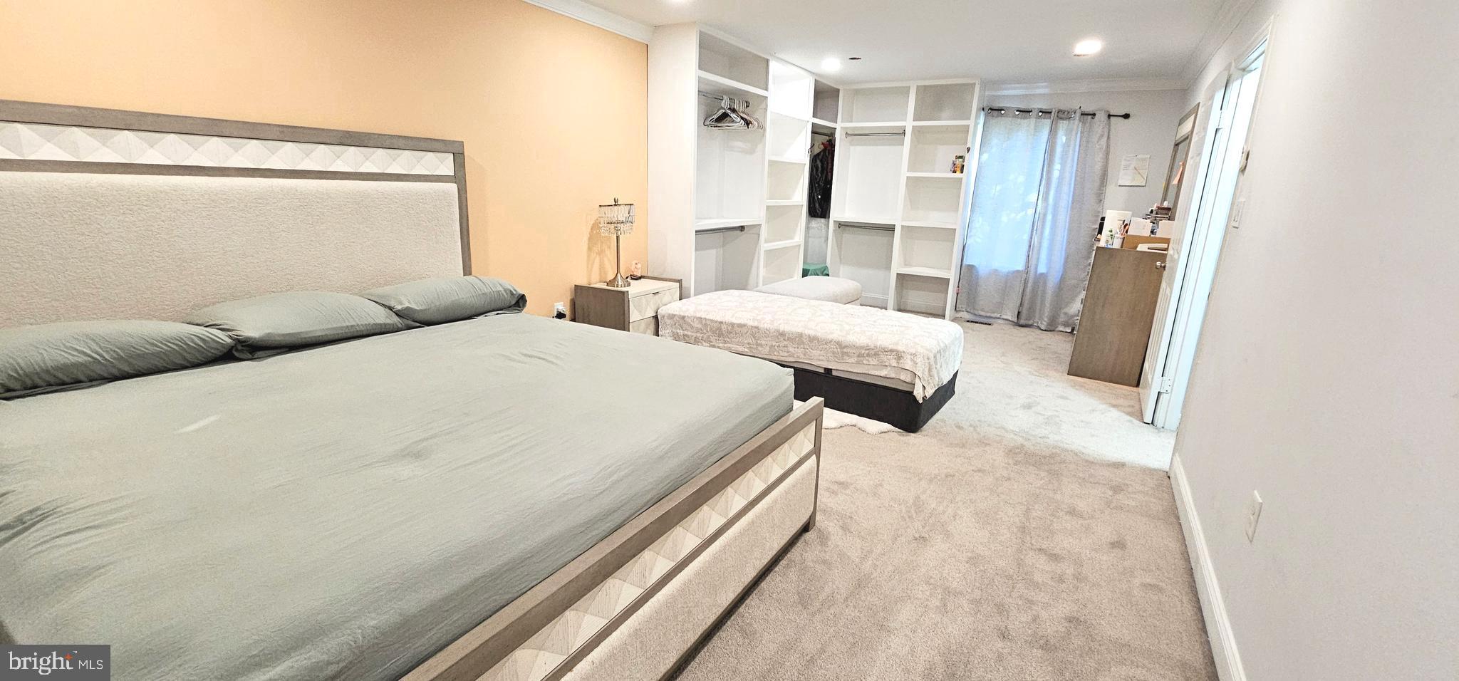 HIGHLAND MEADOWS - Residential