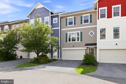 Townhouse For Sale - 113 Gretchen Court<br/> STEPHENSON, VA 22656