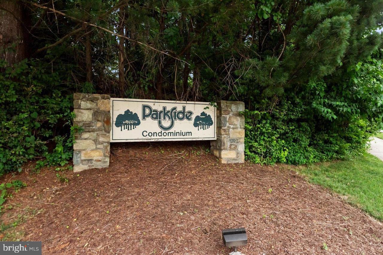 PARKSIDE CONDOMINIUMS - Residential Lease