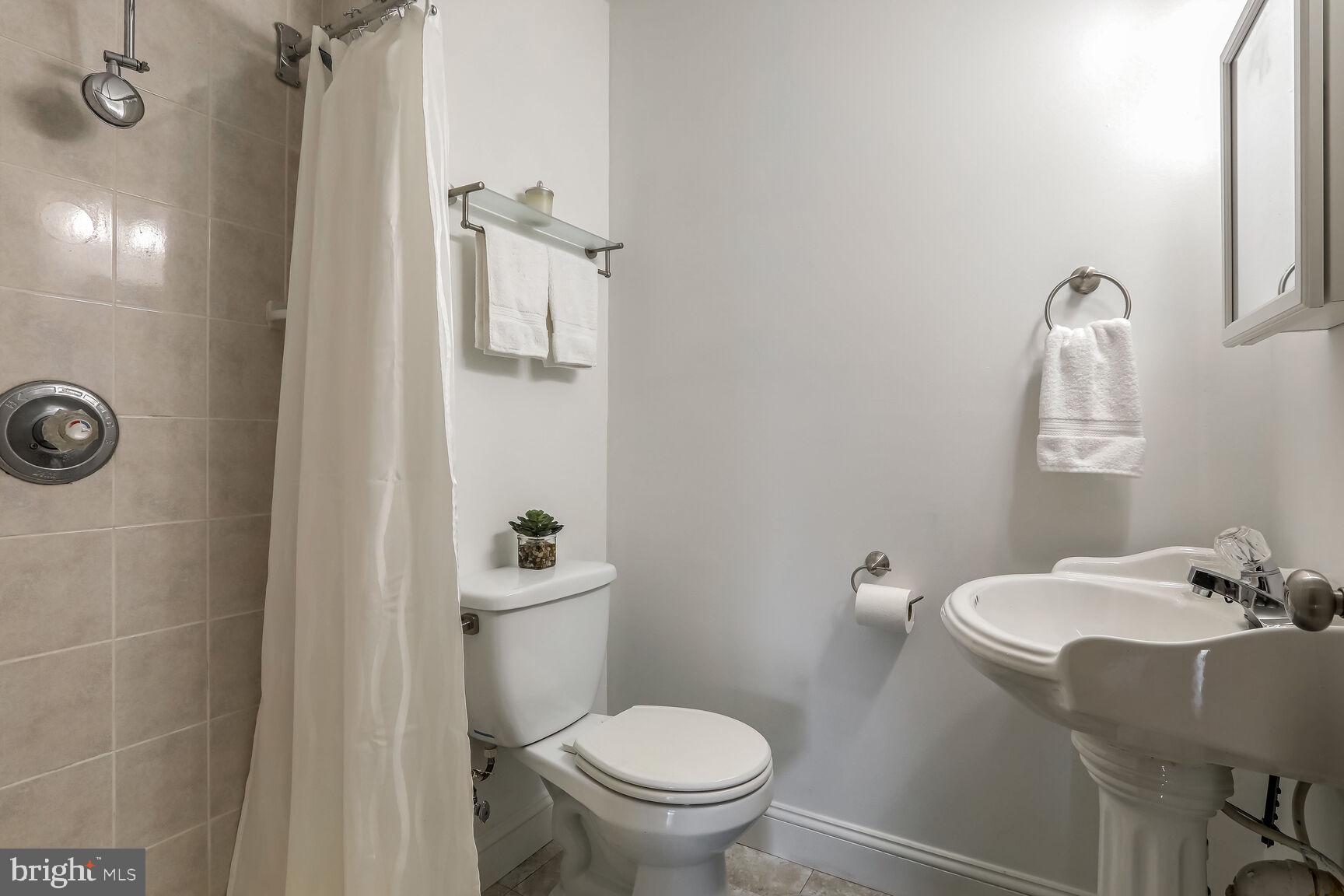 MARBLE HILL - Residential