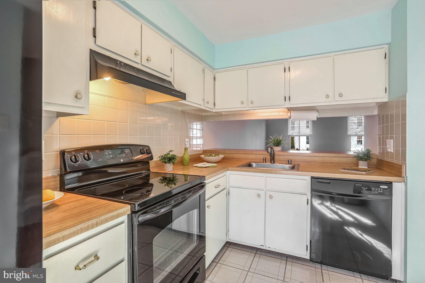 MARBLE HILL - Residential