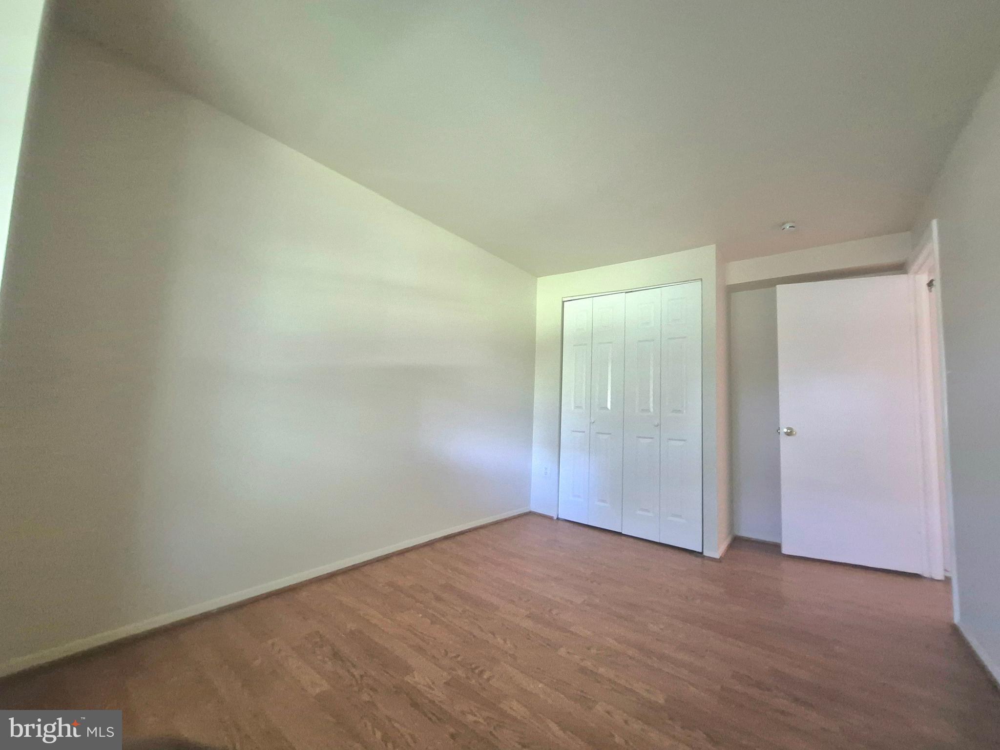 OAKLAND MILLS - Residential Lease