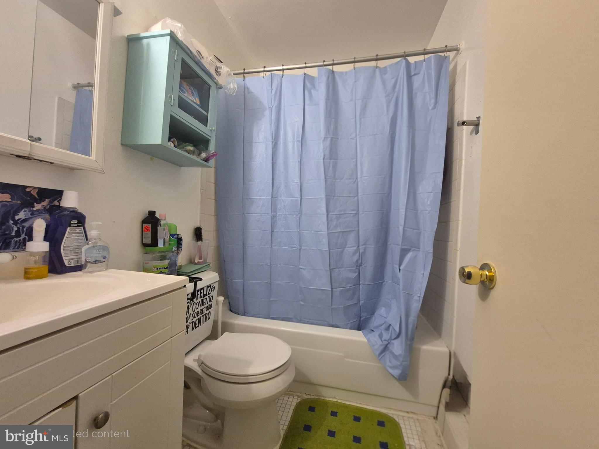 OAKLAND MILLS - Residential Lease