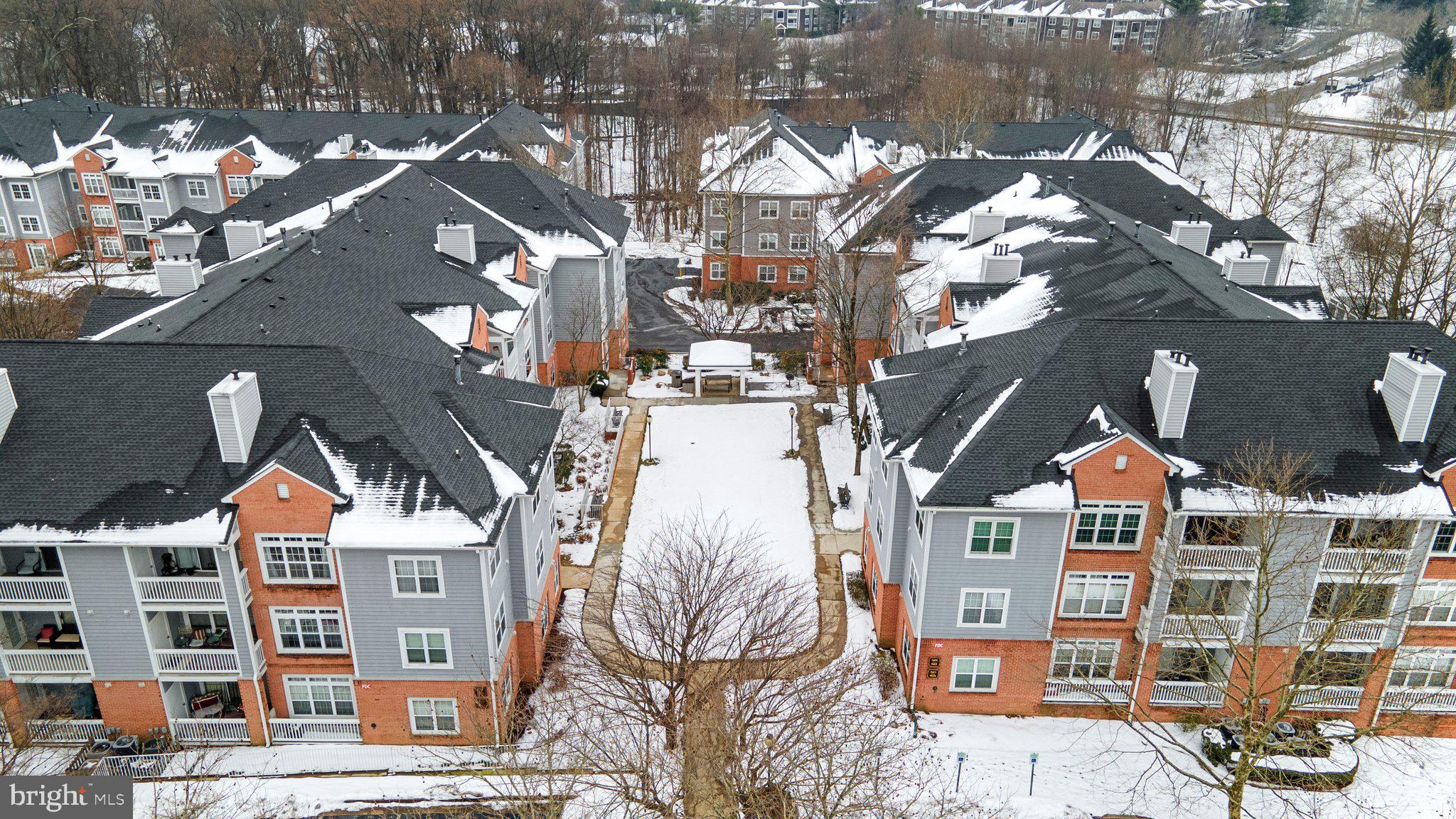 SPRING MILL - Residential Lease