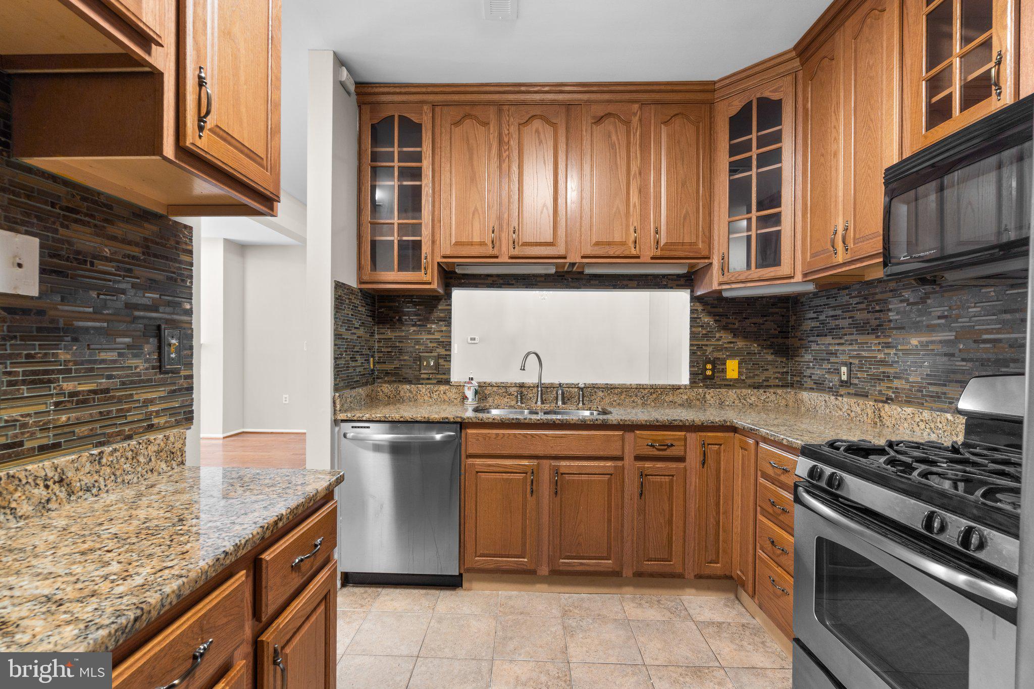 SPRING MILL - Residential Lease