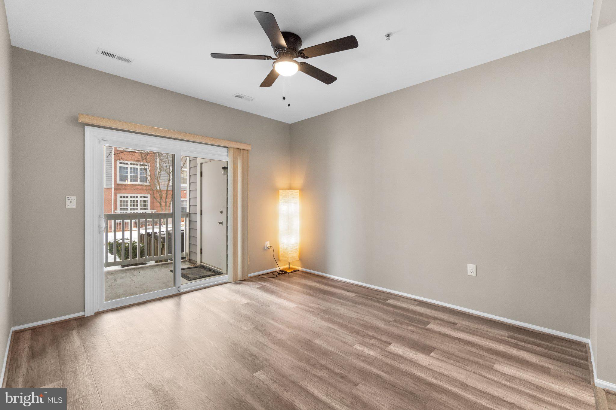 SPRING MILL - Residential Lease