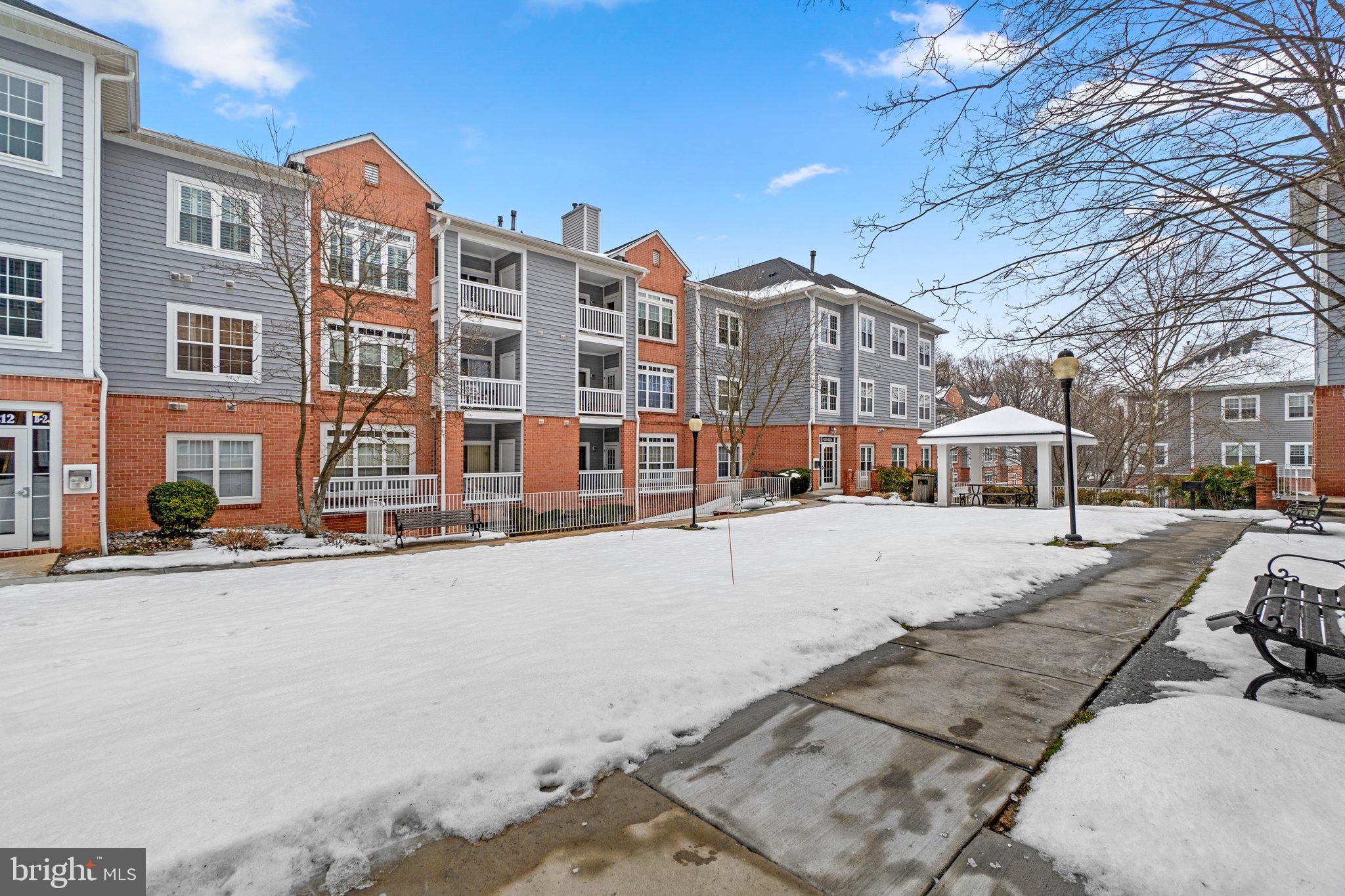 SPRING MILL - Residential Lease