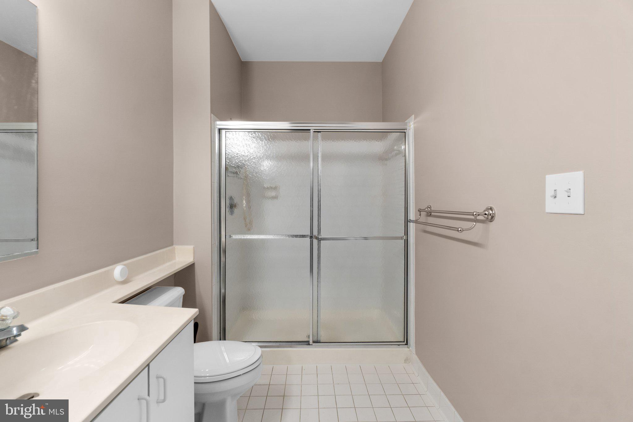 SPRING MILL - Residential Lease