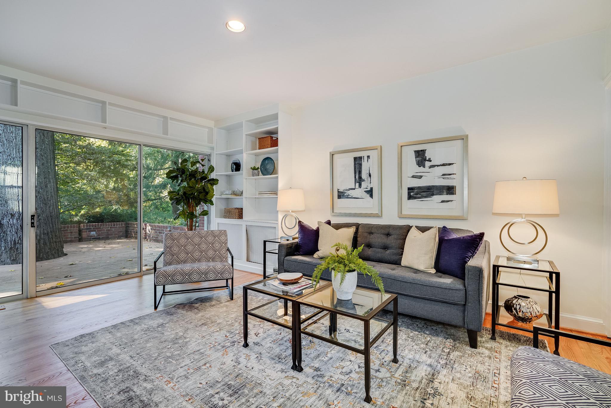 WESTMORELAND HILLS - Residential