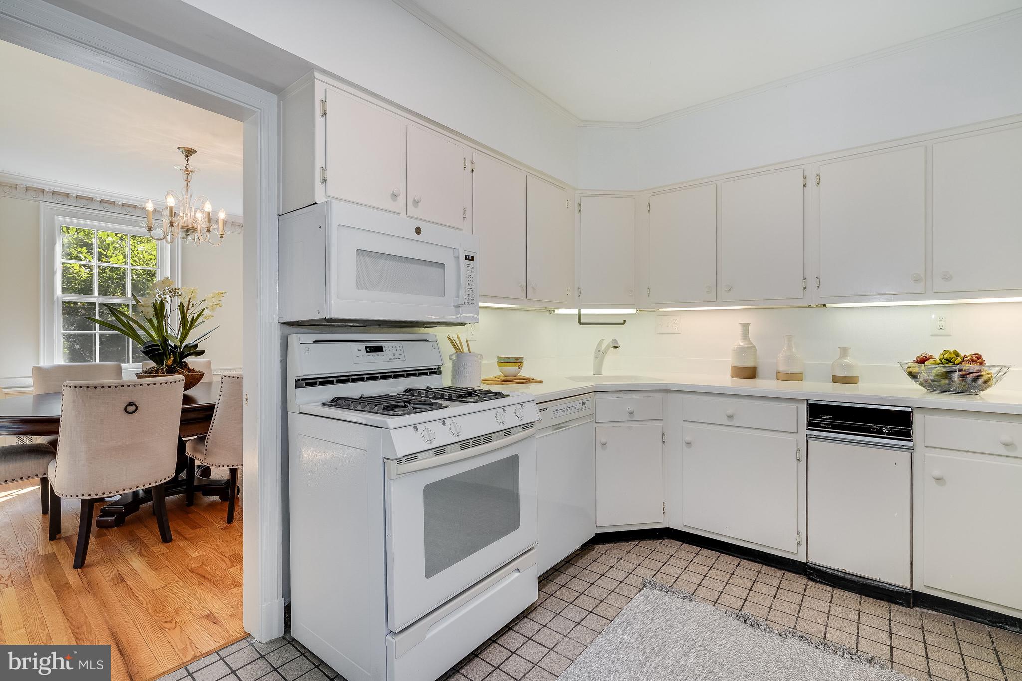 WESTMORELAND HILLS - Residential