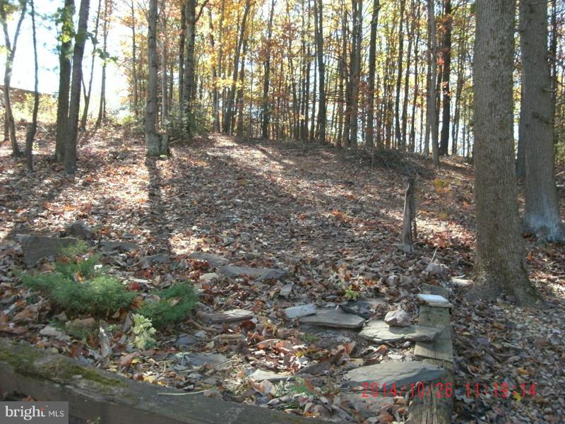 SPRUCE PINE HOLLOW - Residential