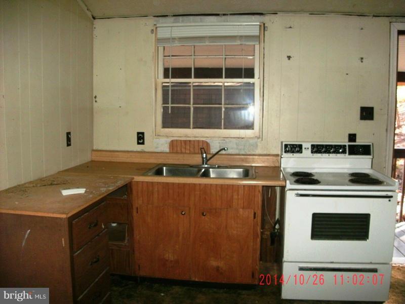 SPRUCE PINE HOLLOW - Residential