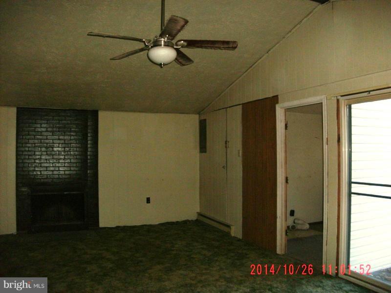 SPRUCE PINE HOLLOW - Residential