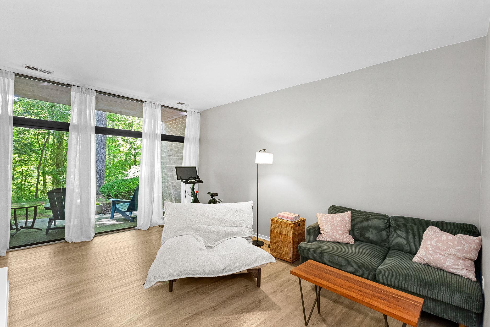 BENTANA PARK - Residential