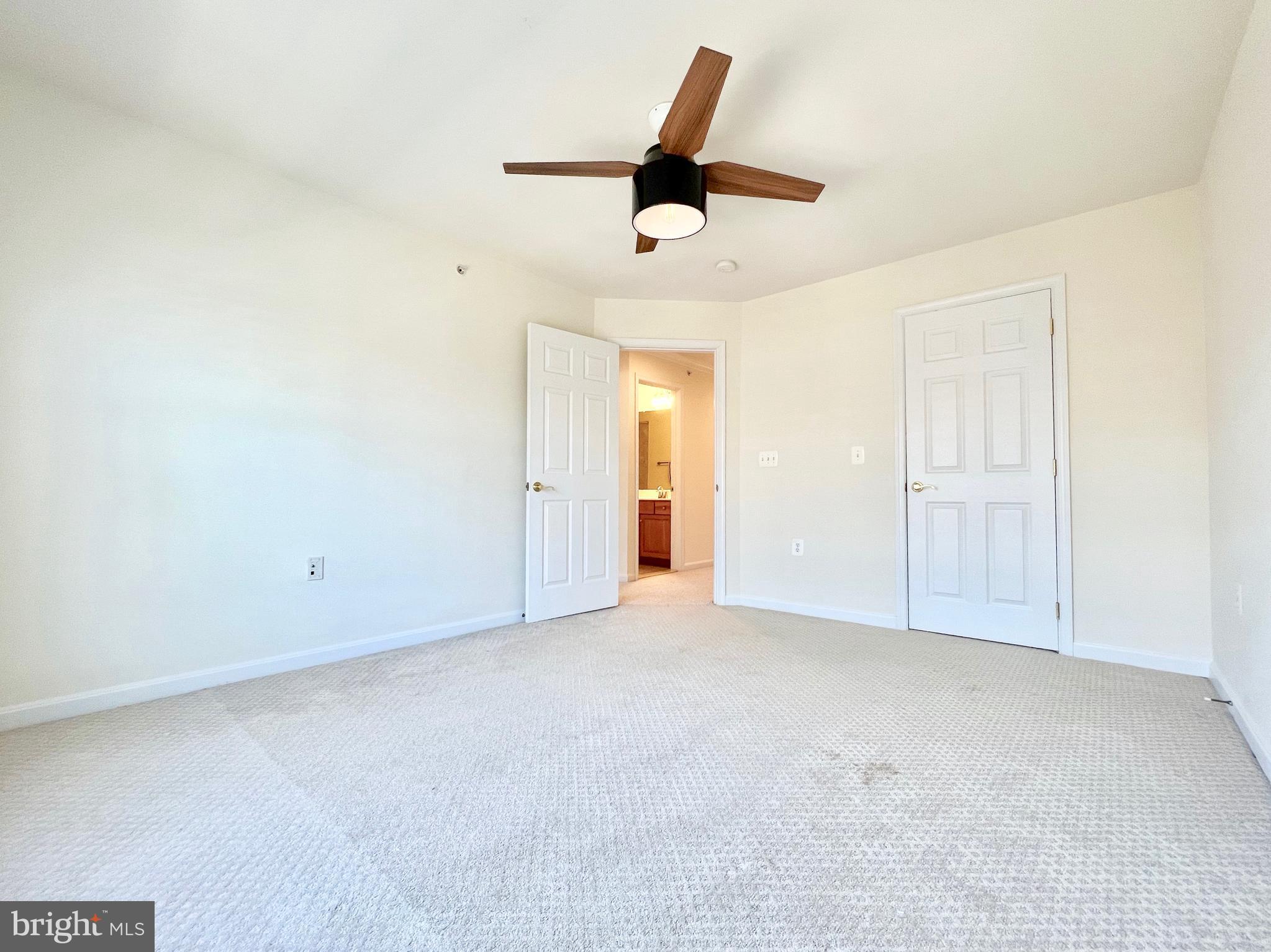 MARKET CENTER CONDOMINIUM - Residential