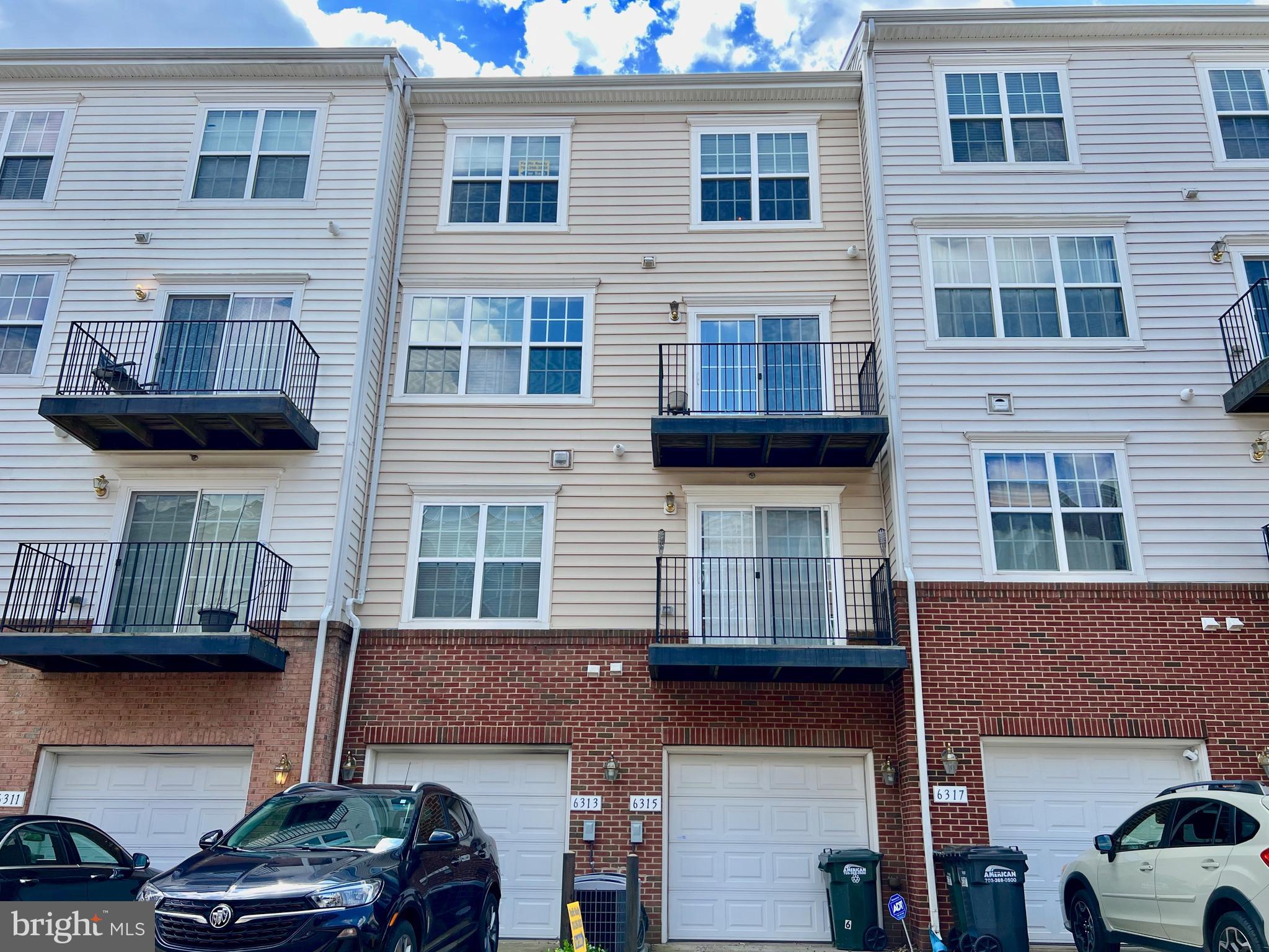 MARKET CENTER CONDOMINIUM - Residential