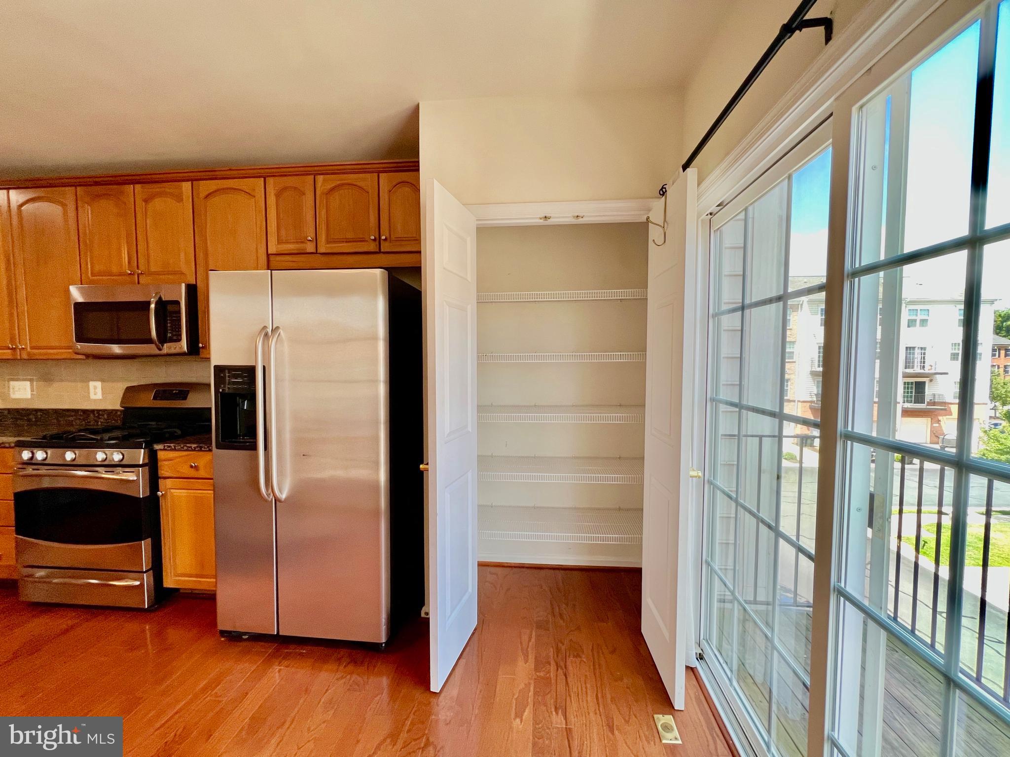 MARKET CENTER CONDOMINIUM - Residential