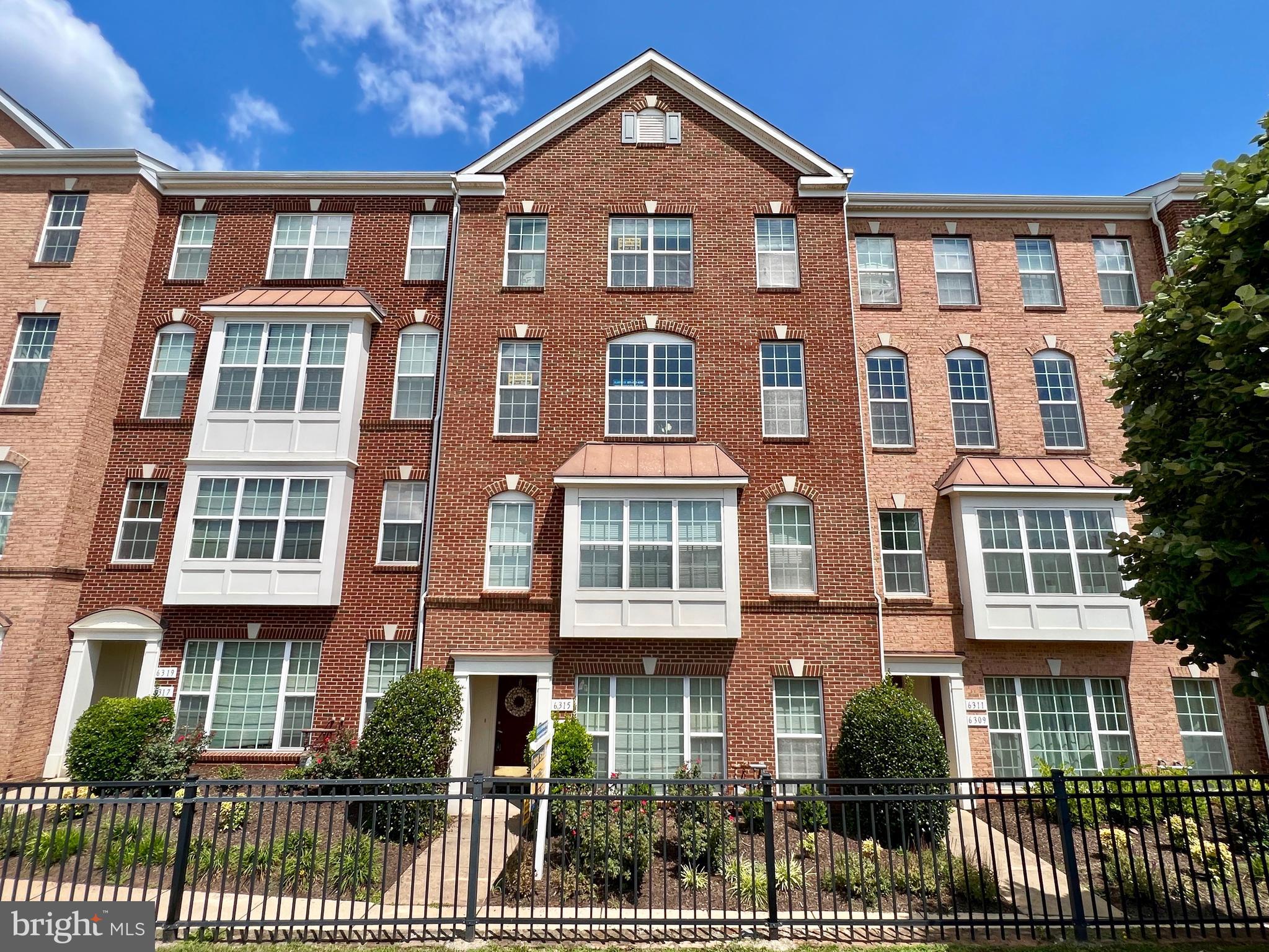 MARKET CENTER CONDOMINIUM - Residential