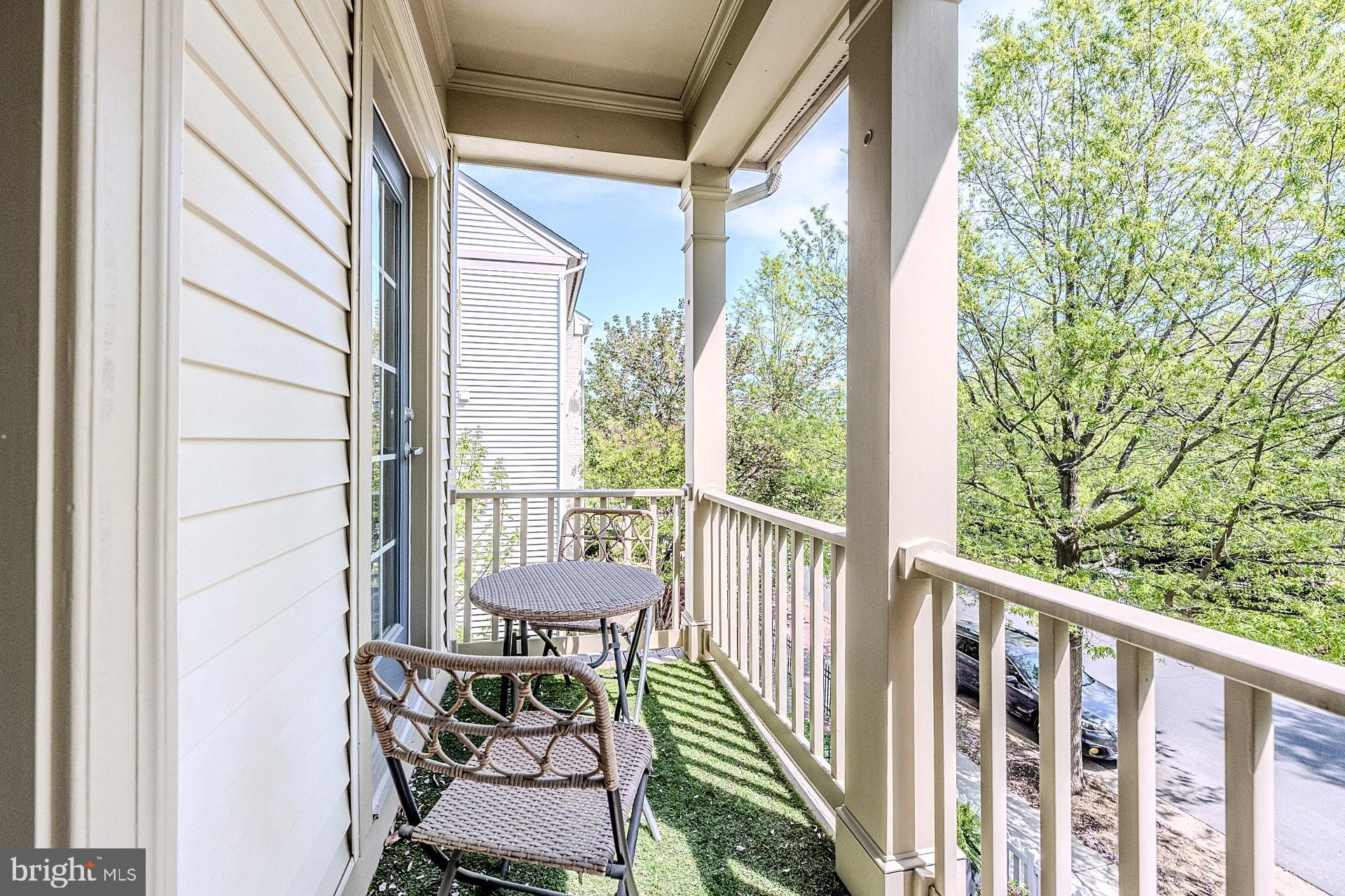 BELMONT GREENE - Residential