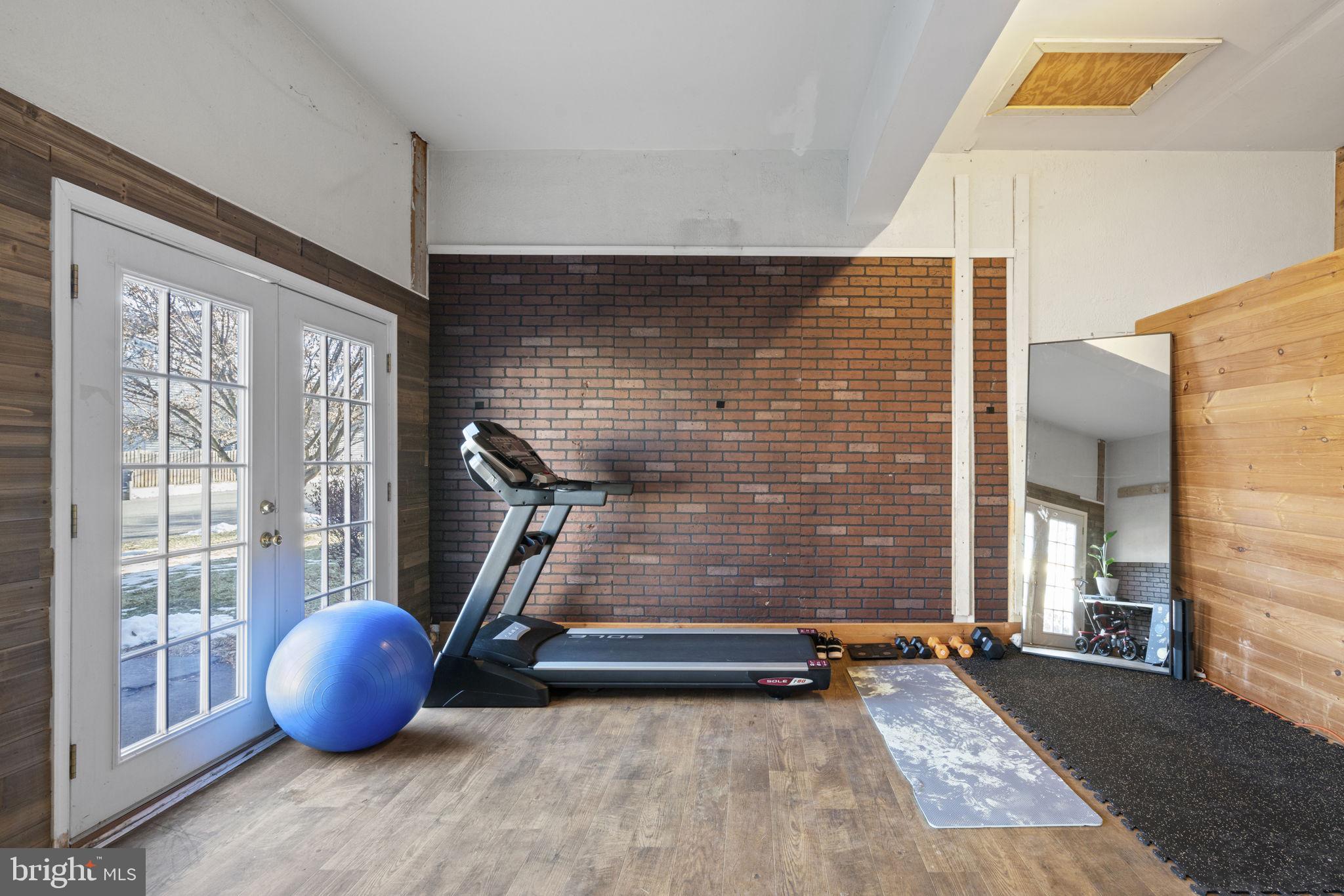 SOUTHLAKE AT MONTCLAIR - Residential