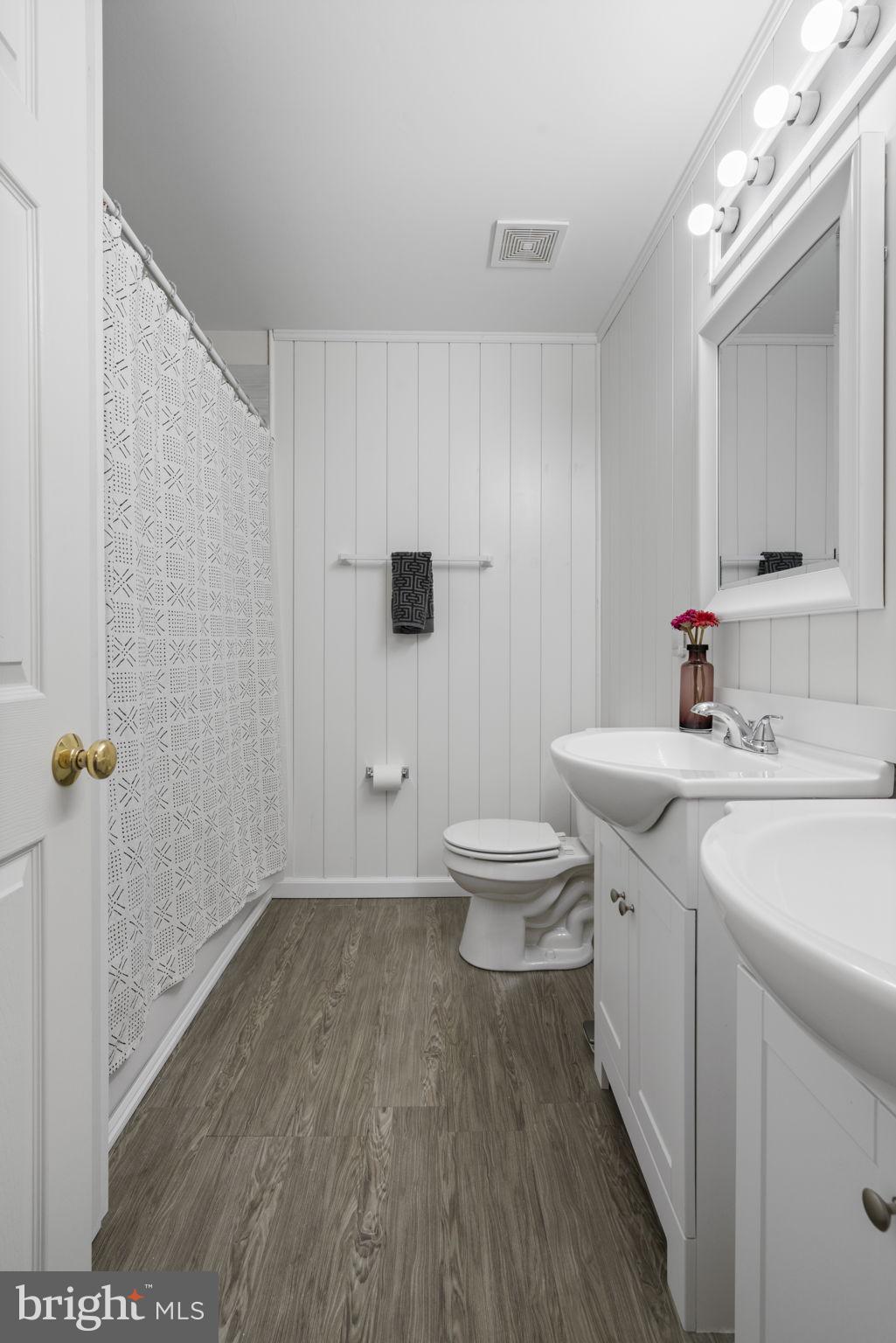 SOUTHLAKE AT MONTCLAIR - Residential