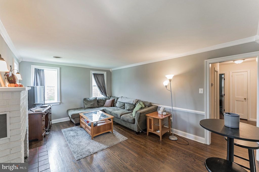 Photo of 1701 Butler Pike, CONSHOHOCKEN, PA 19428 (MLS # PAMC2169584)