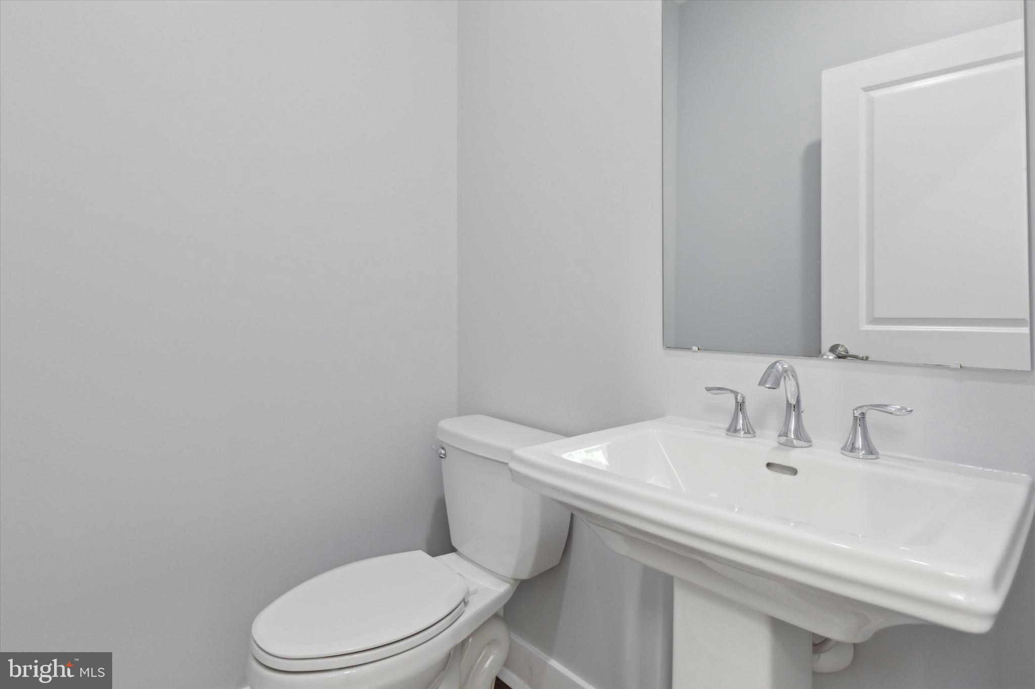 EXTON GROVE - Residential Lease