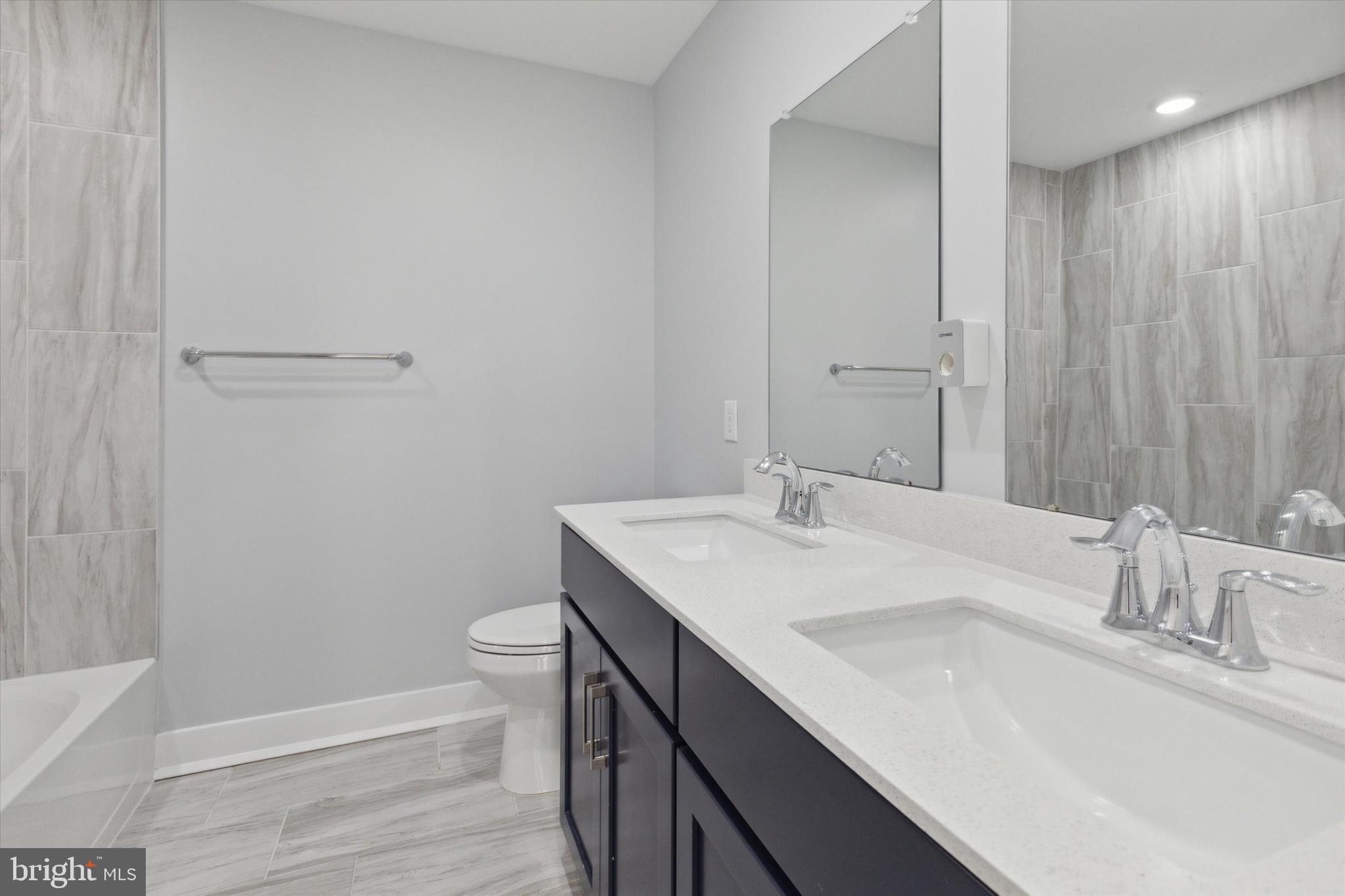 EXTON GROVE - Residential Lease