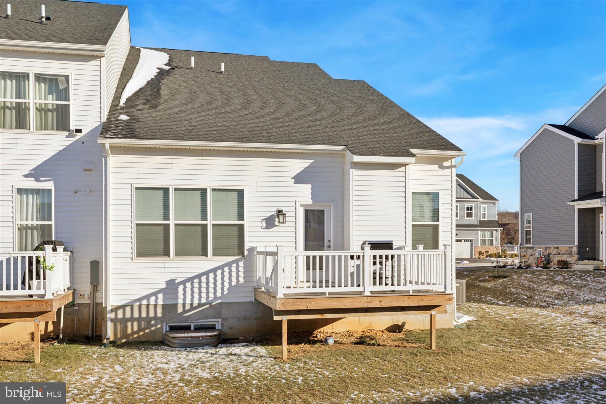 EXTON GROVE - Residential Lease