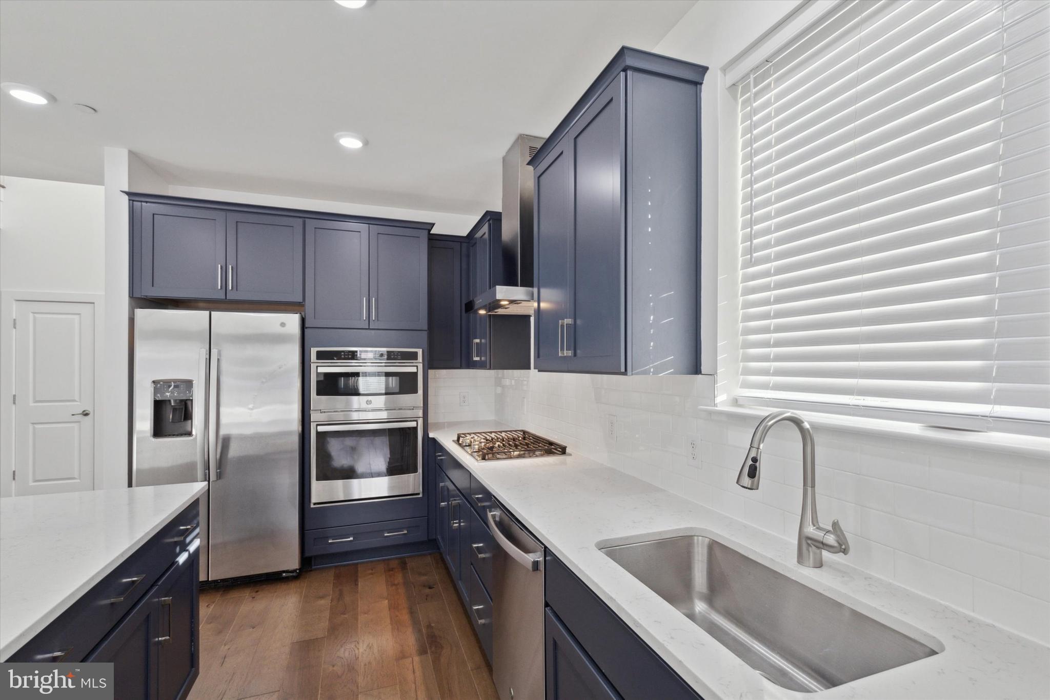 EXTON GROVE - Residential Lease