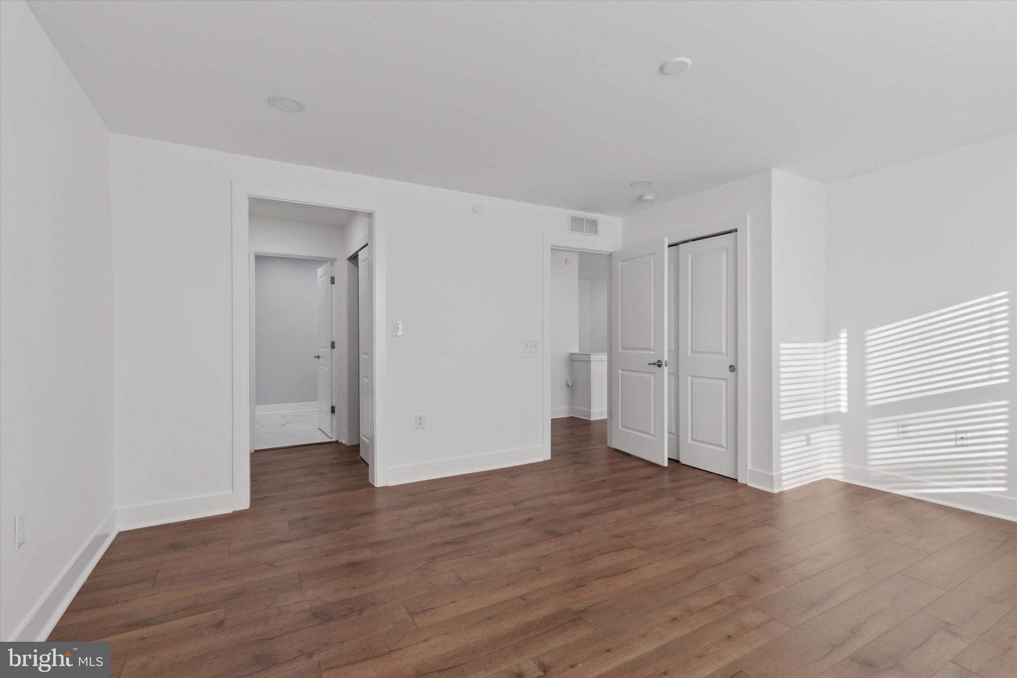 EXTON GROVE - Residential Lease