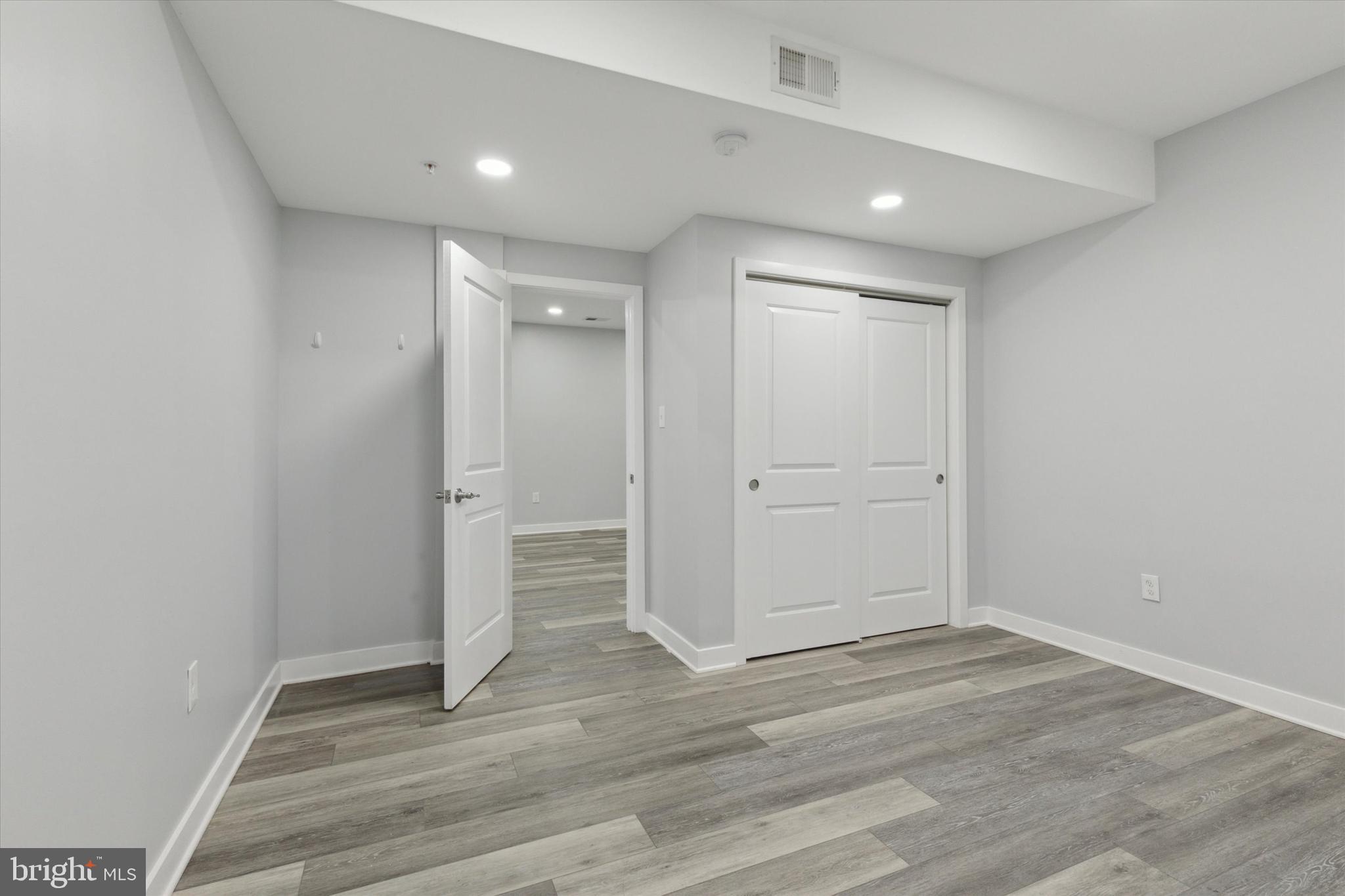 EXTON GROVE - Residential Lease