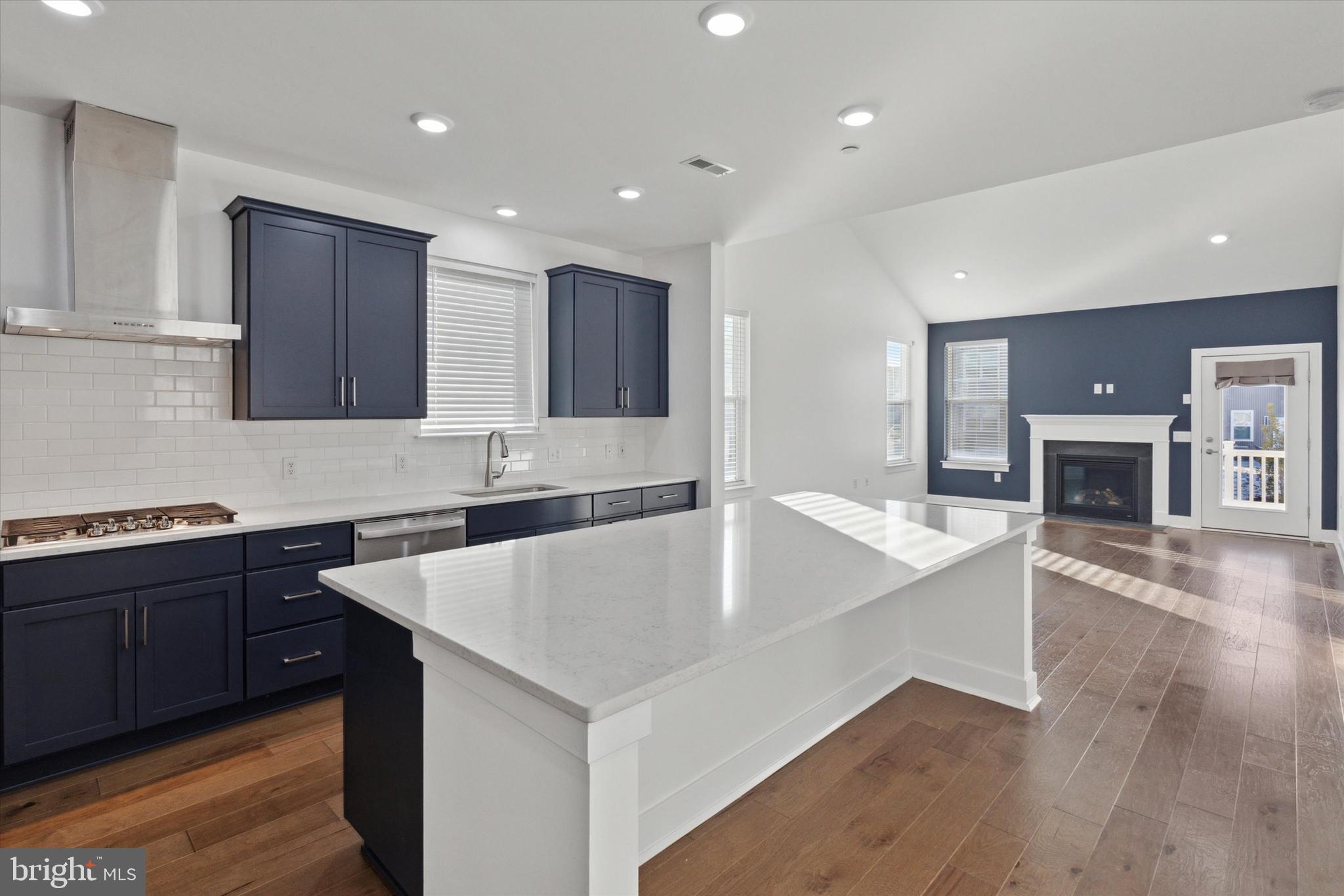 EXTON GROVE - Residential Lease