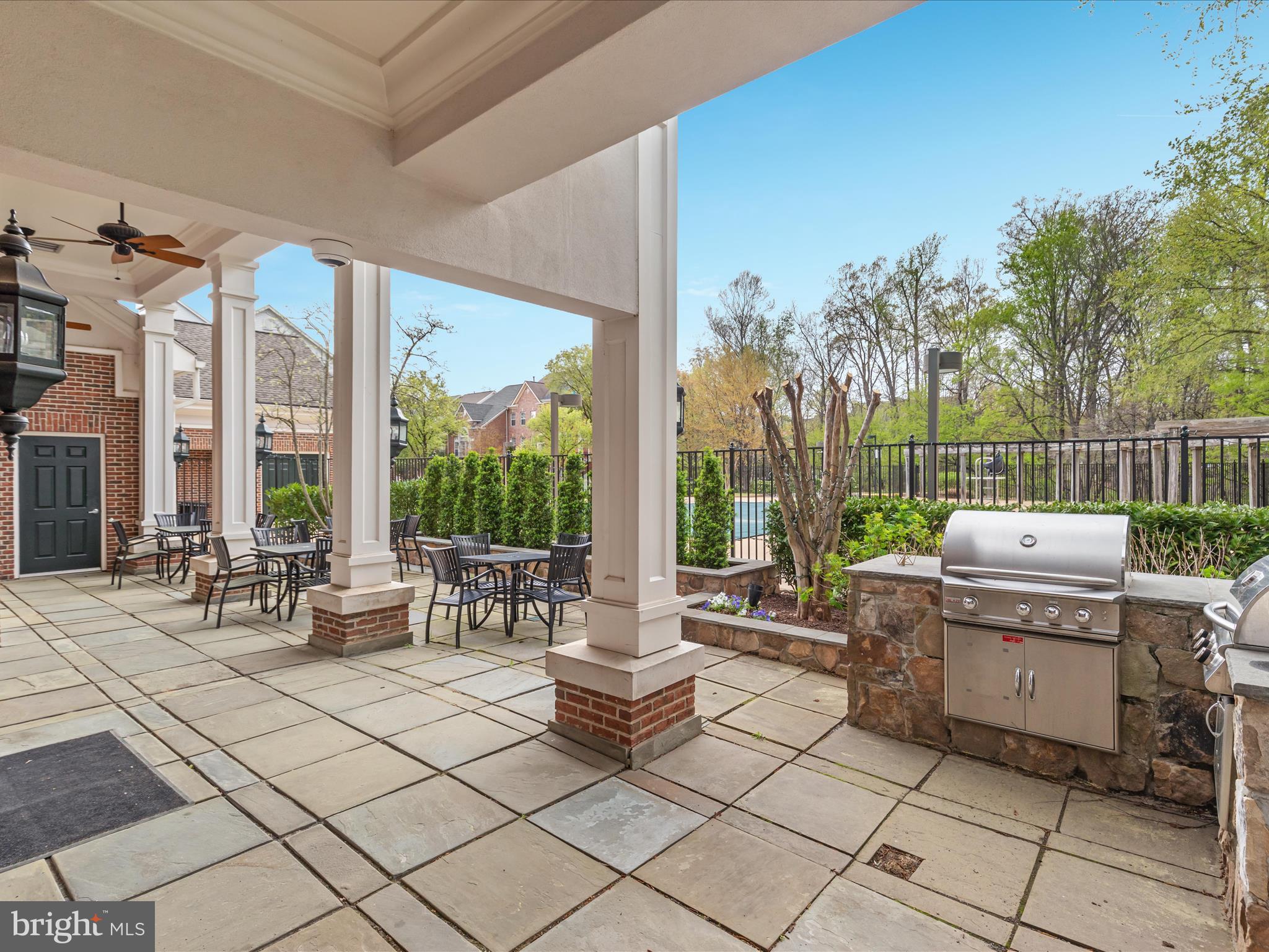 MADISON PARK AT WEST MARKET - Residential