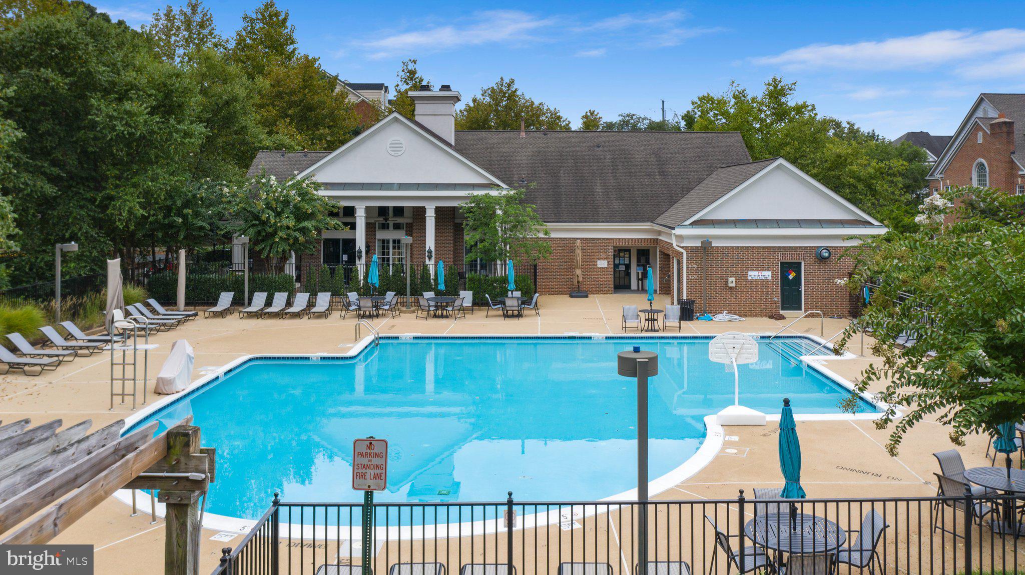 MADISON PARK AT WEST MARKET - Residential