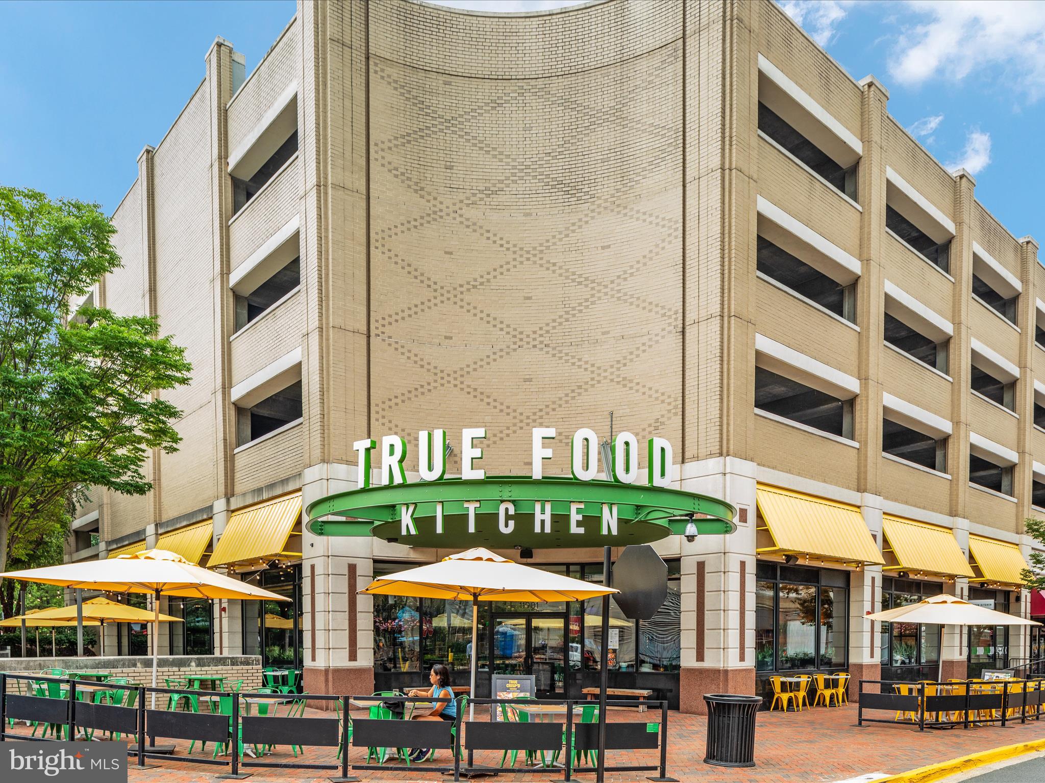 MADISON PARK AT WEST MARKET - Residential