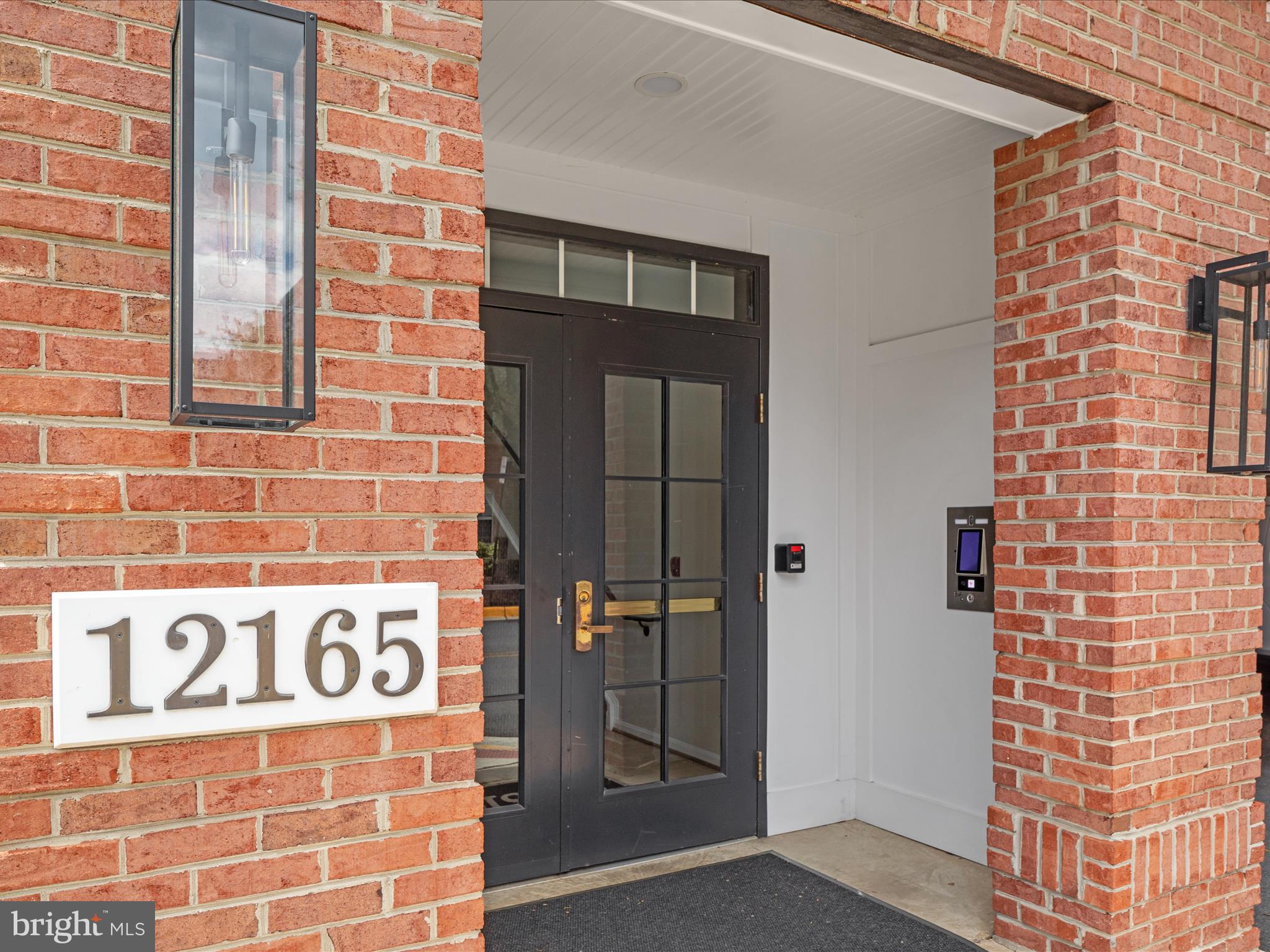 MADISON PARK AT WEST MARKET - Residential