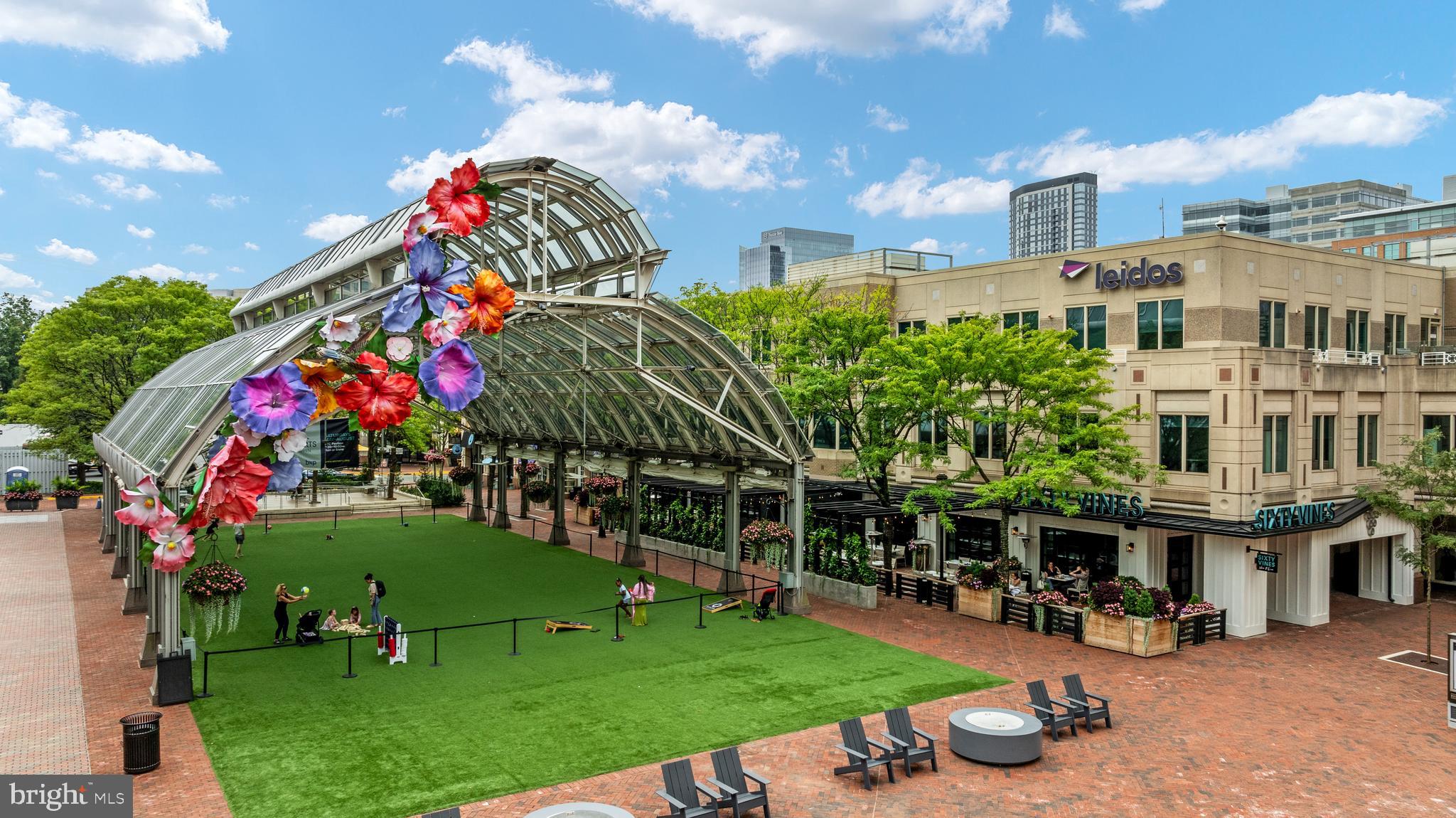 MADISON PARK AT WEST MARKET - Residential