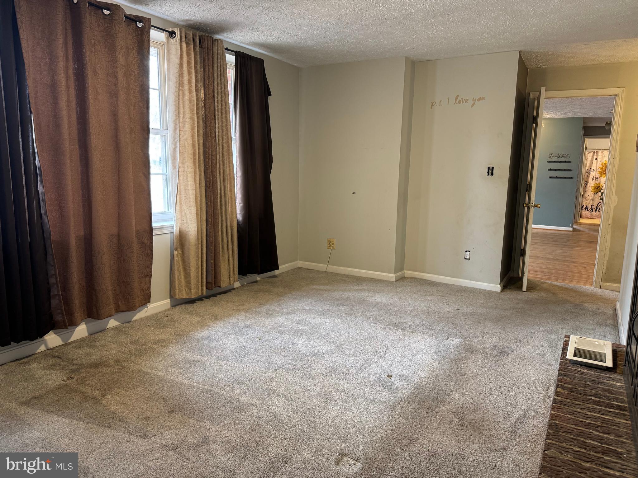 HUNTERS HARBOR - Residential