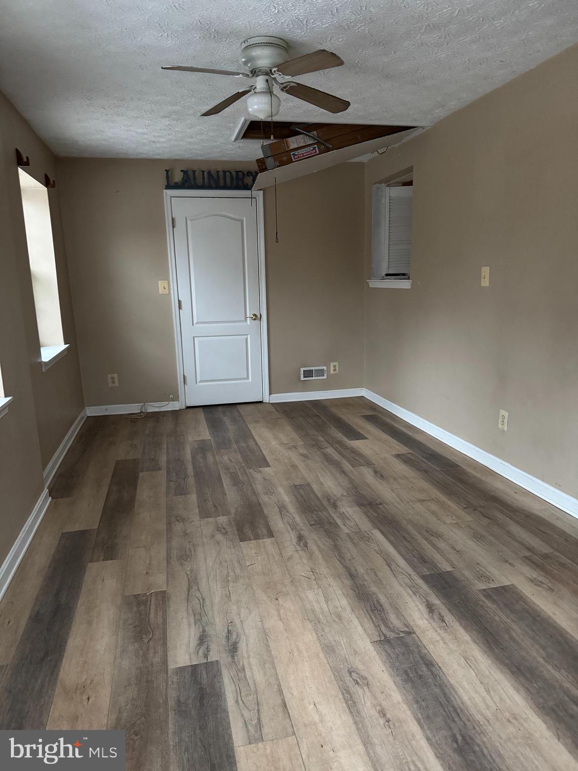 HUNTERS HARBOR - Residential