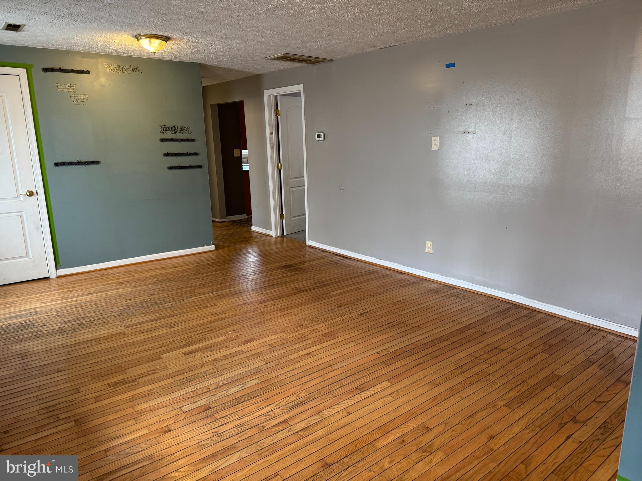 HUNTERS HARBOR - Residential