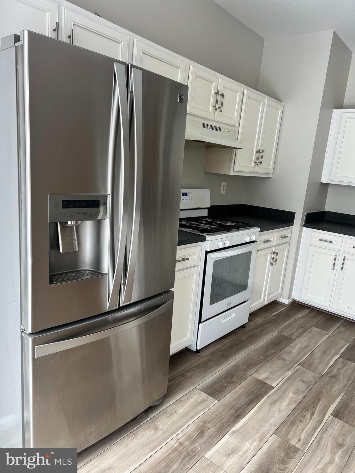 APPLEGATE NORTH - Residential Lease