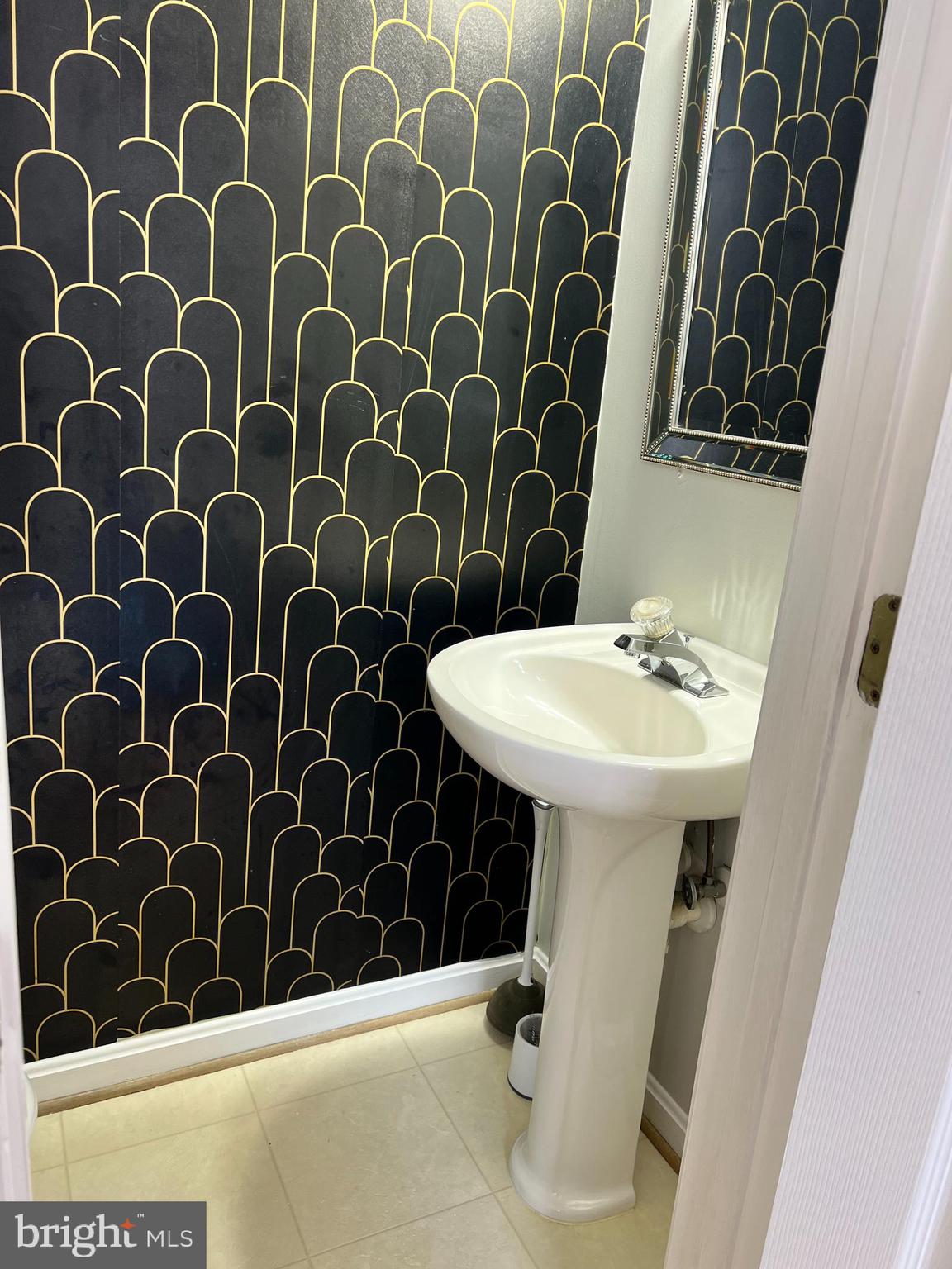 APPLEGATE NORTH - Residential Lease