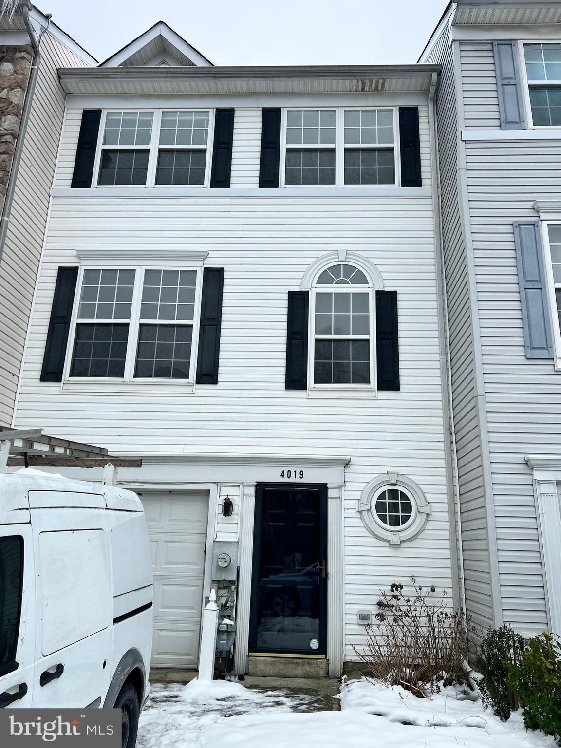 APPLEGATE NORTH - Residential Lease