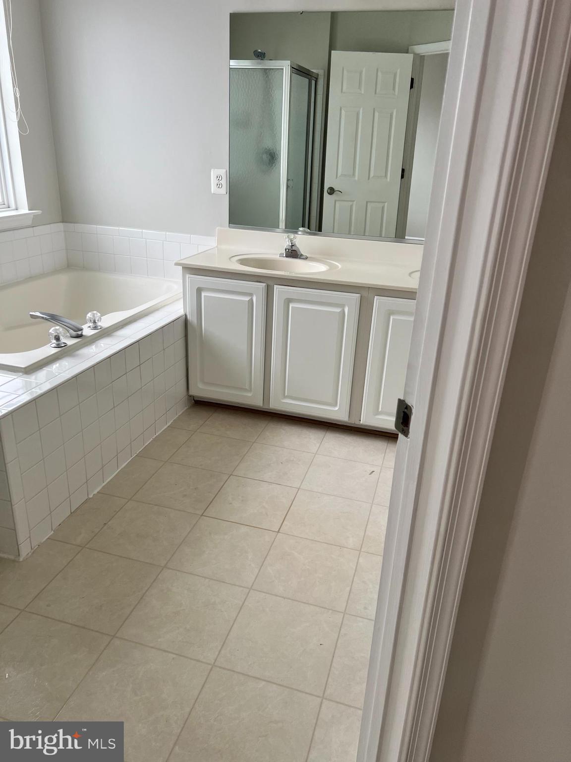 APPLEGATE NORTH - Residential Lease